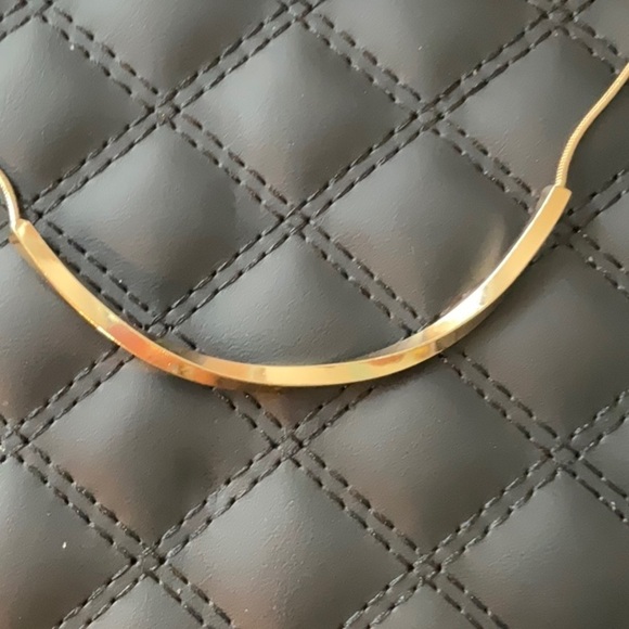 GOLD-TONE BAR NECKLACE - Picture 2 of 4